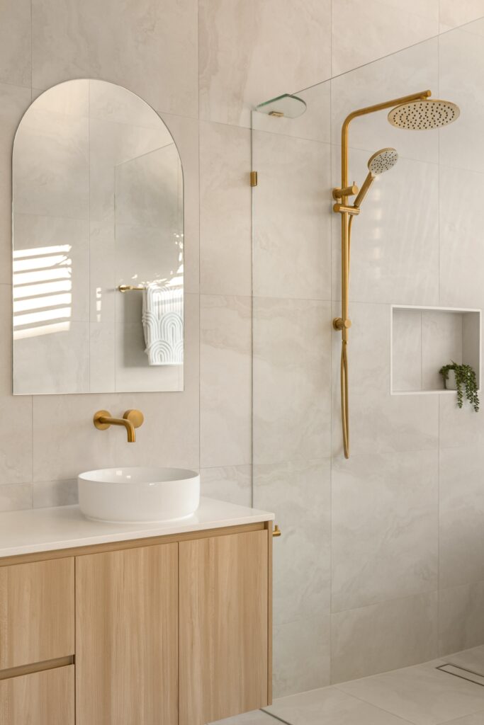 77 Aqua Street, Newport 43